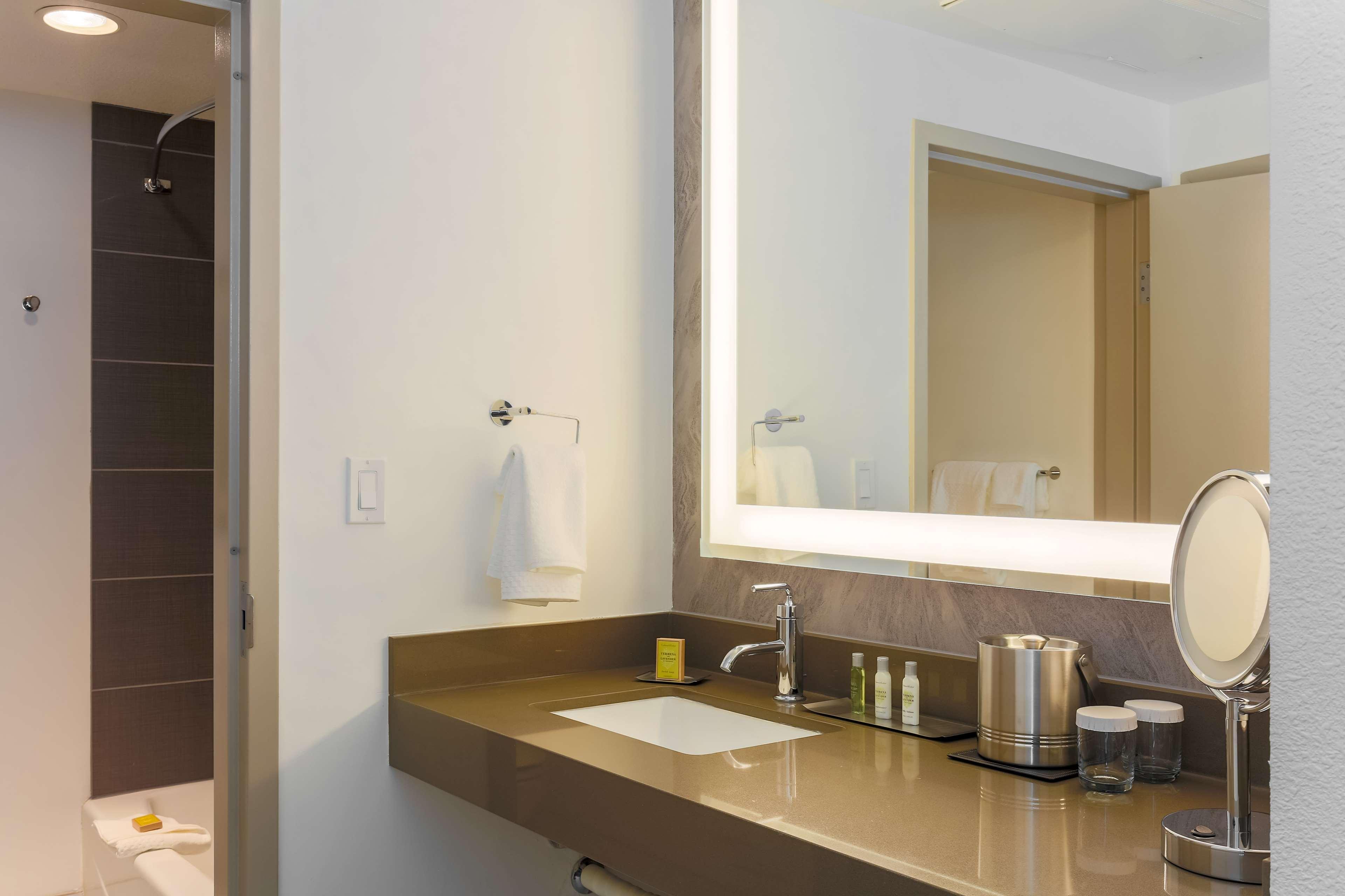 Doubletree Suites By Hilton Hotel Sacramento - Rancho Cordova Exterior foto