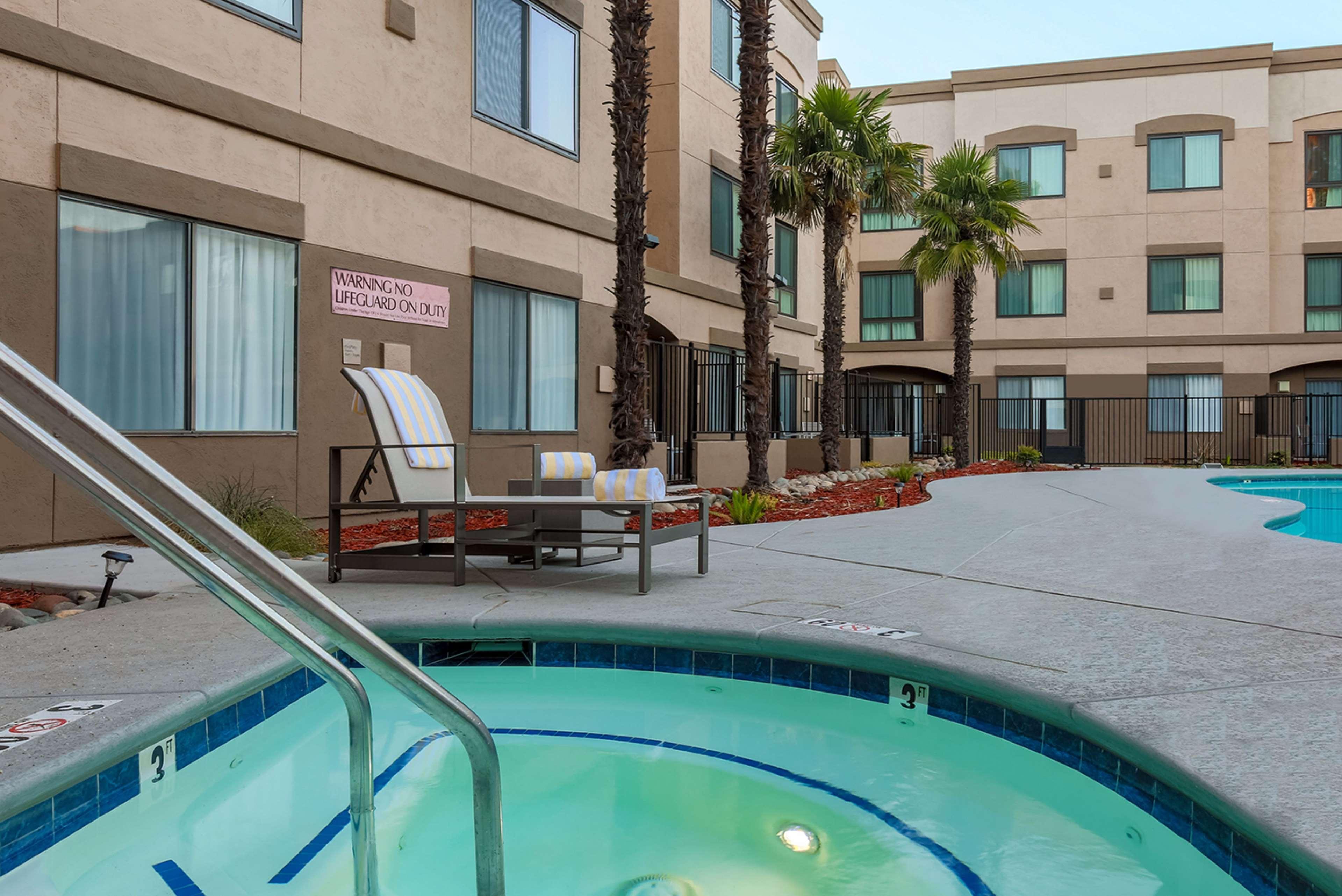 Doubletree Suites By Hilton Hotel Sacramento - Rancho Cordova Exterior foto