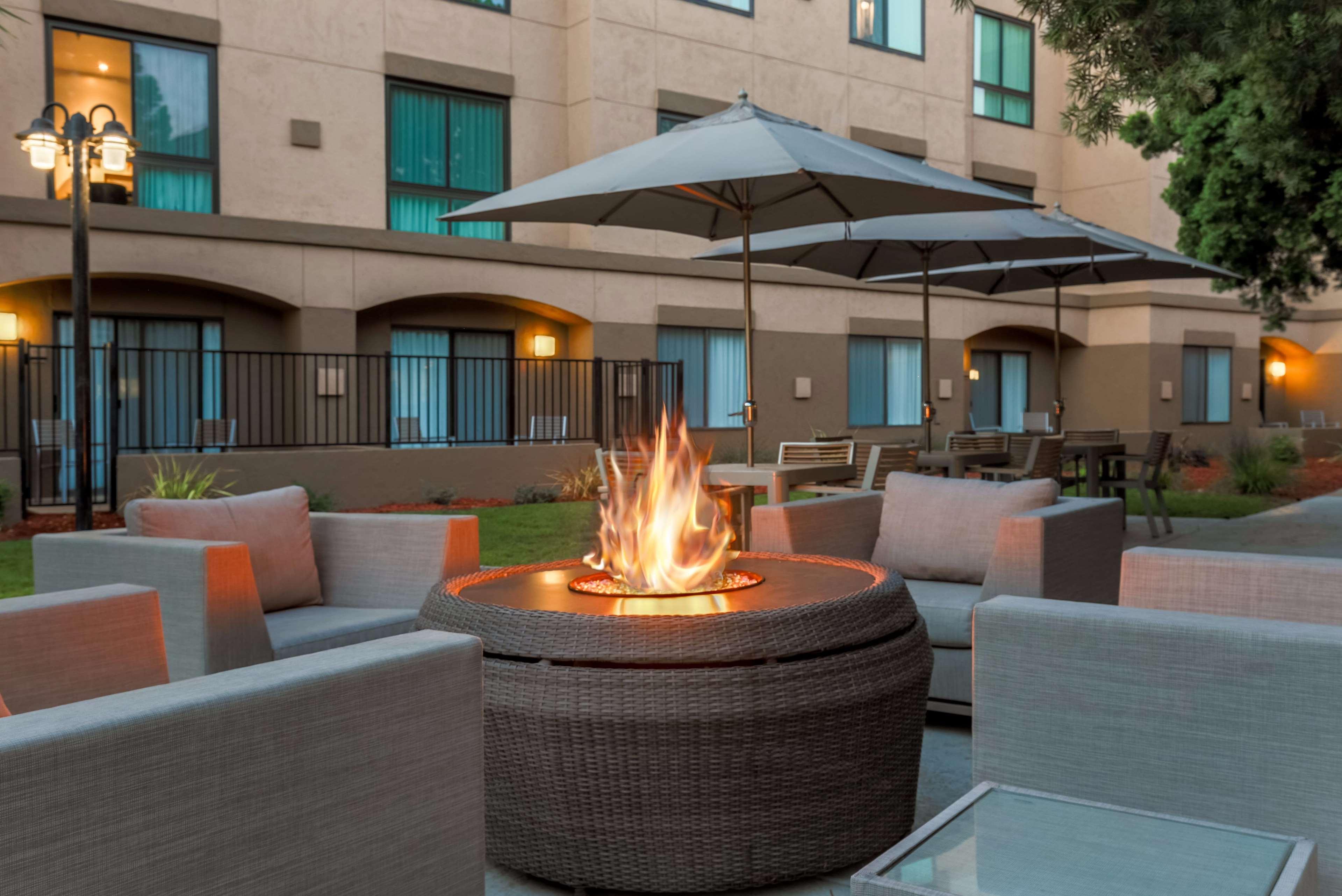 Doubletree Suites By Hilton Hotel Sacramento - Rancho Cordova Exterior foto