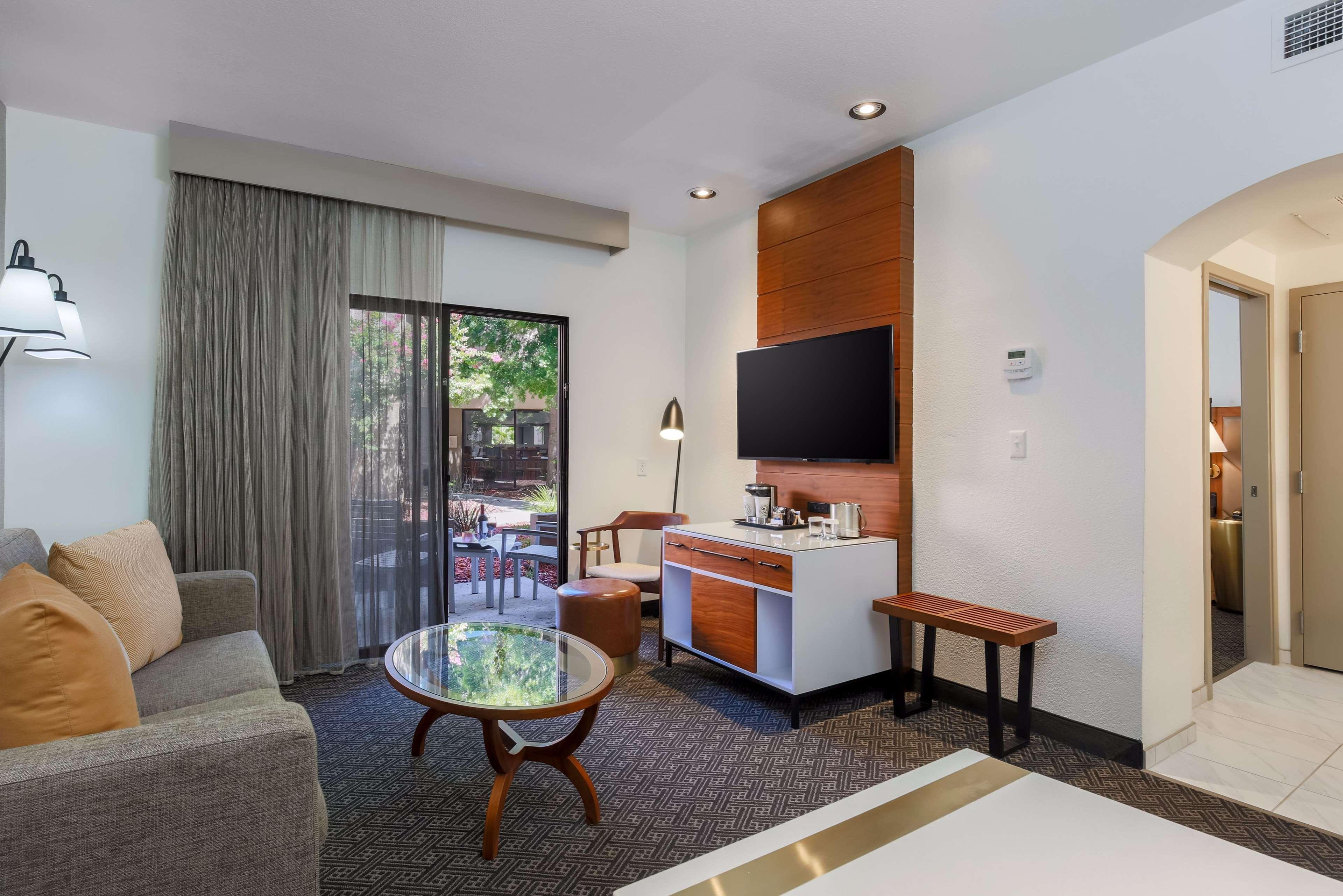 Doubletree Suites By Hilton Hotel Sacramento - Rancho Cordova Exterior foto