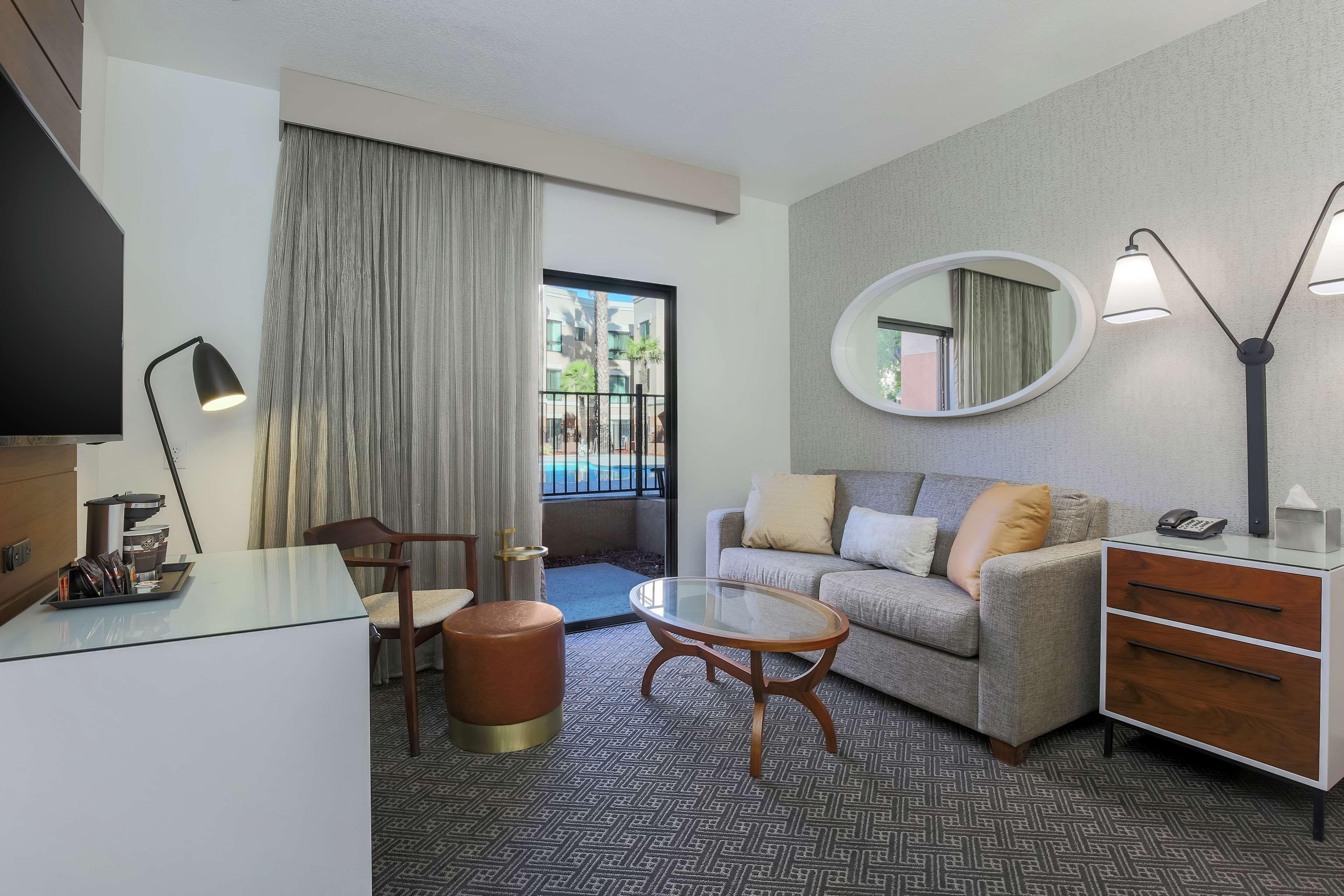 Doubletree Suites By Hilton Hotel Sacramento - Rancho Cordova Exterior foto